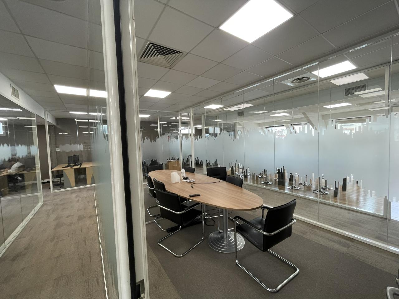 Bureau Saint-Ouen 300m² Location bureau Saint-Ouen Seine-Saint-Denis OLBUR2313735 5